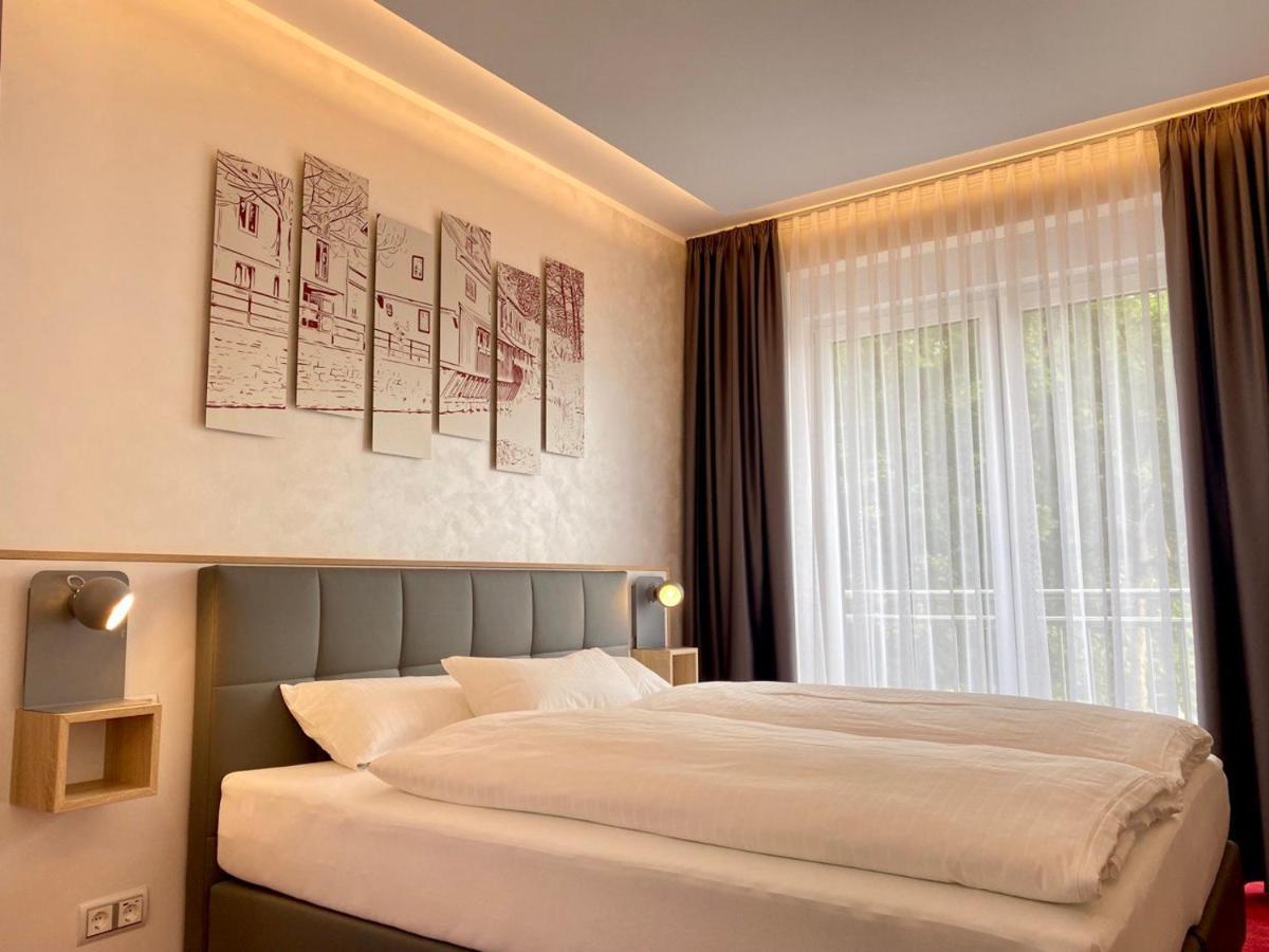 Hotel Am Waldkasino 埃尔福特 外观 照片